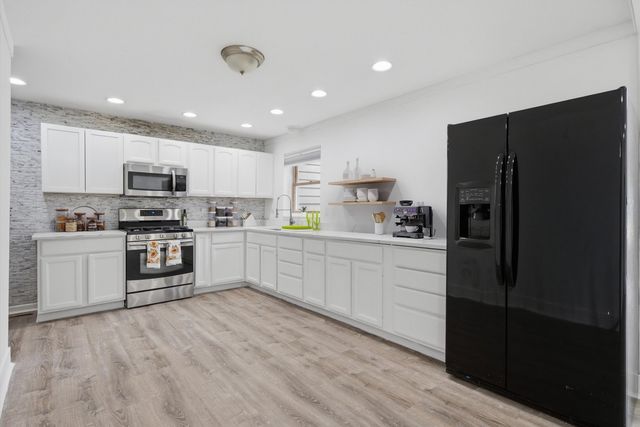 911 Kohley Road, Lisle, IL 60532