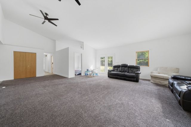 911 Kohley Road, Lisle, IL 60532