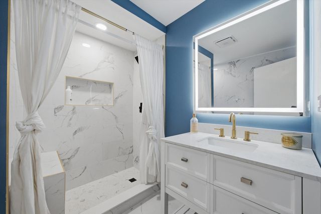911 Kohley Road, Lisle, IL 60532