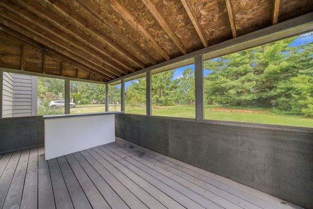 911 Kohley Road, Lisle, IL 60532