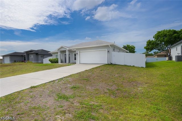 1802 NW 20th TER, Cape Coral, FL 33993