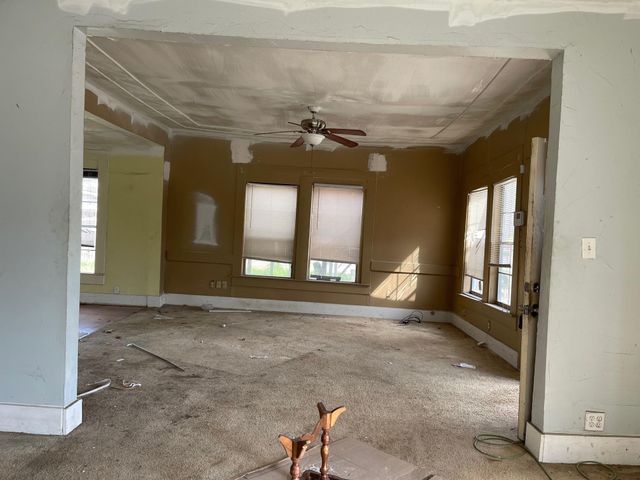 2122 W Little York Road, Houston, TX 77091