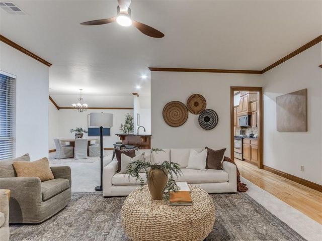 16909 Gladstone Circle, Edmond, OK 73012