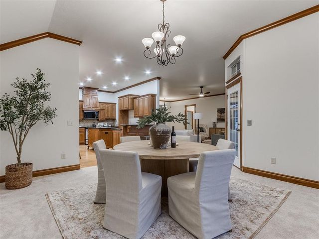 16909 Gladstone Circle, Edmond, OK 73012