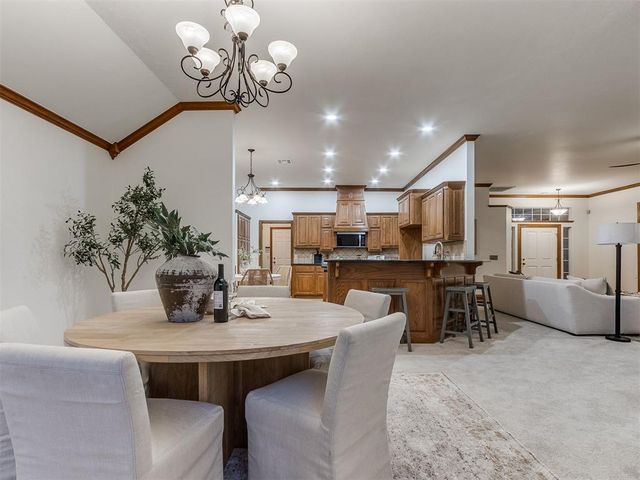 16909 Gladstone Circle, Edmond, OK 73012