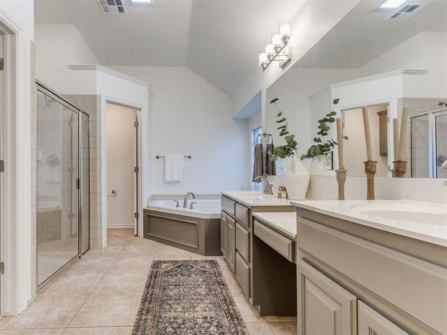 16909 Gladstone Circle, Edmond, OK 73012