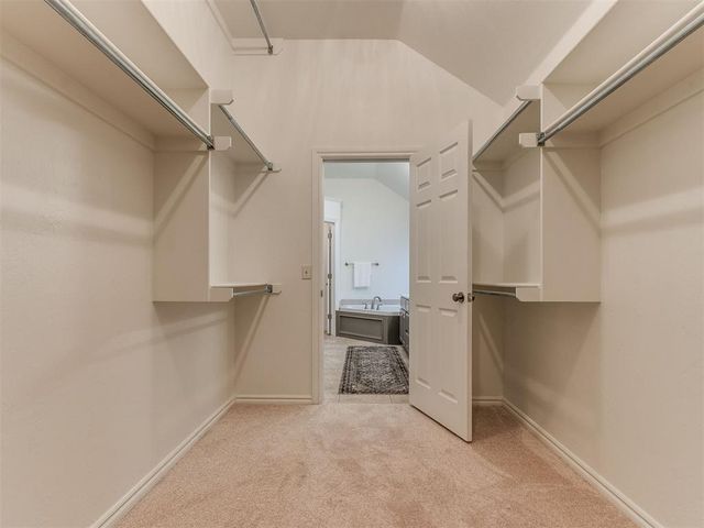 16909 Gladstone Circle, Edmond, OK 73012