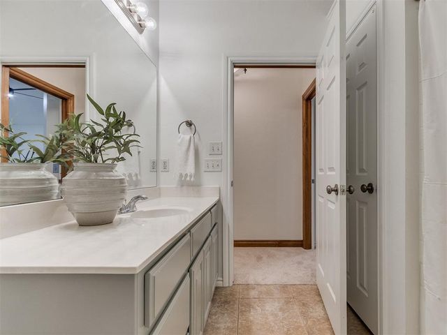 16909 Gladstone Circle, Edmond, OK 73012