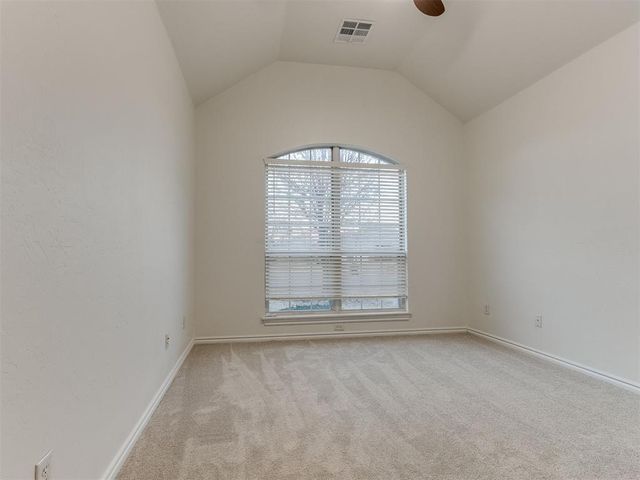 16909 Gladstone Circle, Edmond, OK 73012