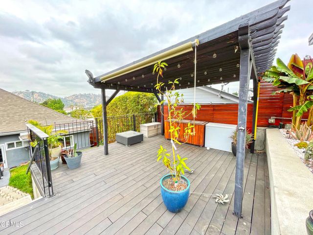 1609 Isabel Street, Los Angeles, CA 90065