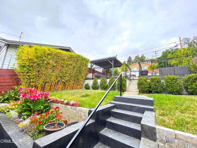 1609 Isabel Street, Los Angeles, CA 90065