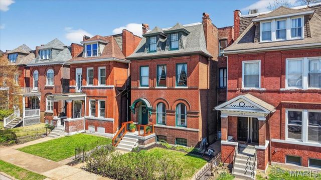 2520 California Avenue, St Louis, MO 63104