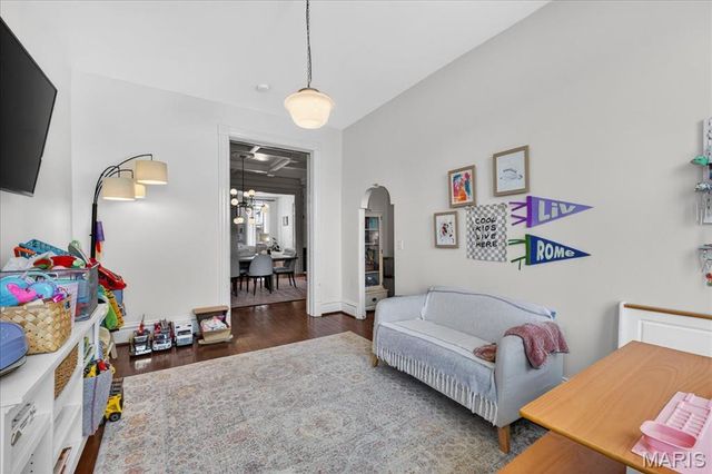 2520 California Avenue, St Louis, MO 63104