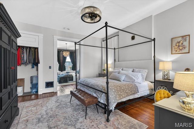 2520 California Avenue, St Louis, MO 63104