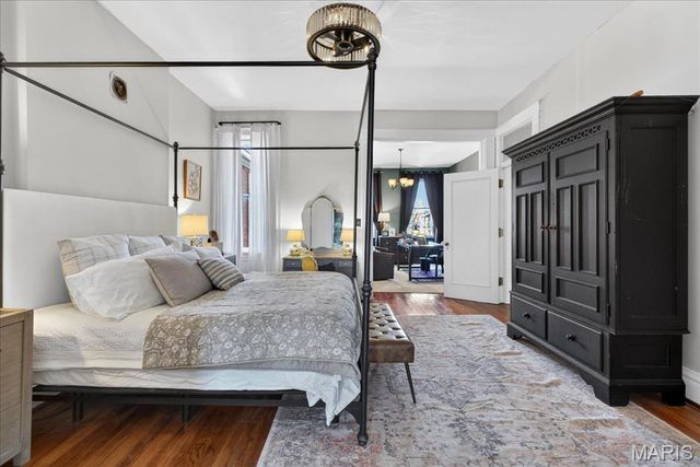 2520 California Avenue, St Louis, MO 63104