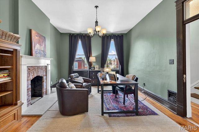 2520 California Avenue, St Louis, MO 63104