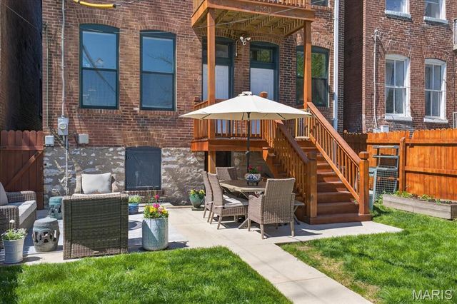 2520 California Avenue, St Louis, MO 63104