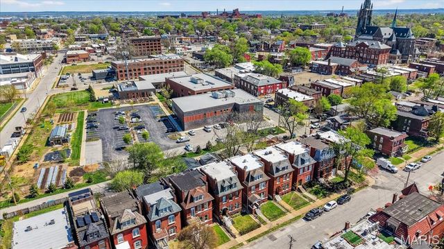 2520 California Avenue, St Louis, MO 63104