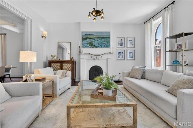 2520 California Avenue, St Louis, MO 63104