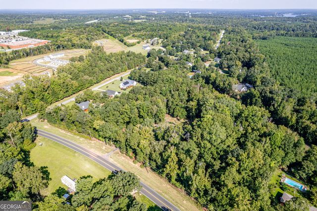 156 Log Cabin Road NE, Milledgeville, GA 31061