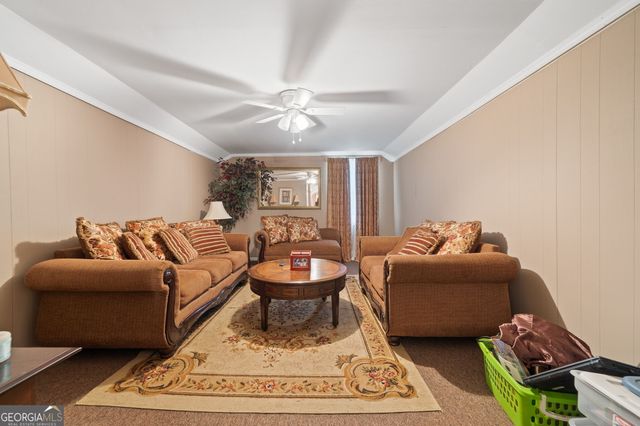 156 Log Cabin Road NE, Milledgeville, GA 31061