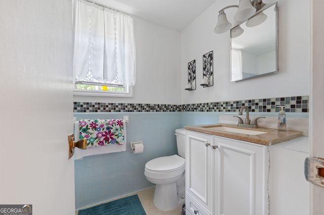 156 Log Cabin Road NE, Milledgeville, GA 31061