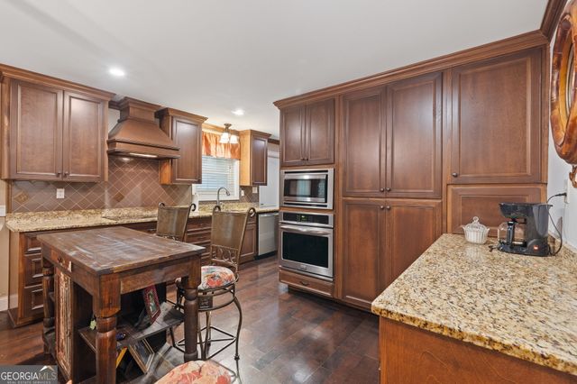 156 Log Cabin Road NE, Milledgeville, GA 31061