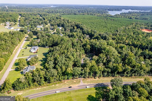 156 Log Cabin Road NE, Milledgeville, GA 31061