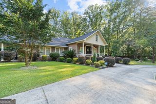 156 Log Cabin Road NE, Milledgeville, GA 31061