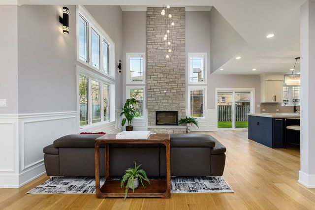8348 W Farragut Avenue, Norridge, IL 60706