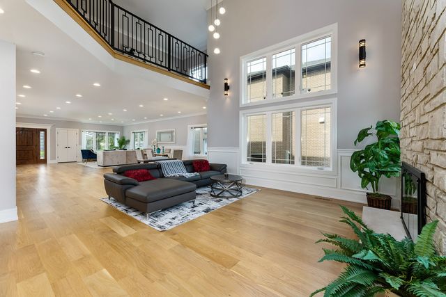 8348 W Farragut Avenue, Norridge, IL 60706