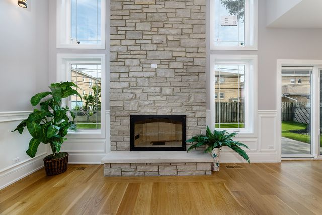 8348 W Farragut Avenue, Norridge, IL 60706