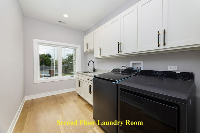 8348 W Farragut Avenue, Norridge, IL 60706