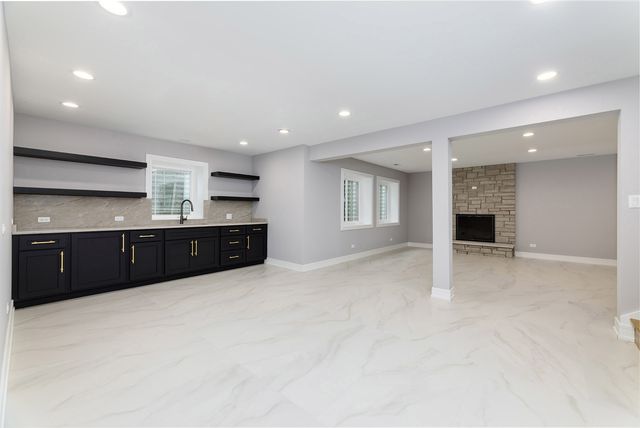 8348 W Farragut Avenue, Norridge, IL 60706