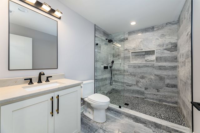 8348 W Farragut Avenue, Norridge, IL 60706