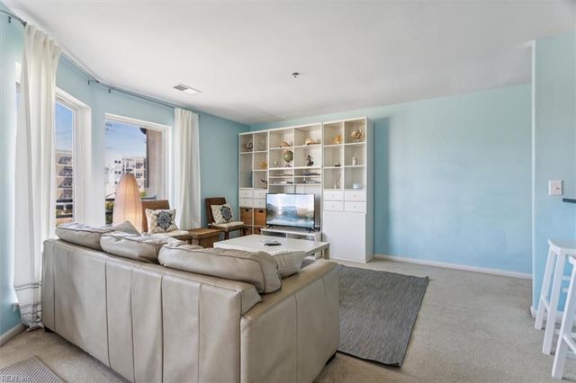 304 28th St Unit 314, Virginia Beach, VA 23451