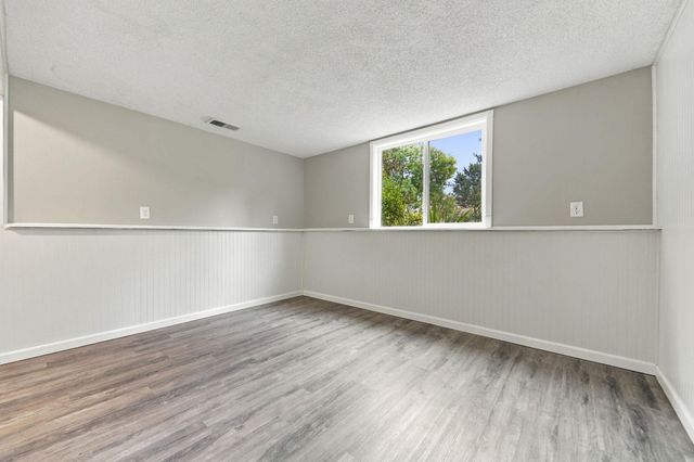 1709 Cochrane Avenue, Eagan, MN 55122