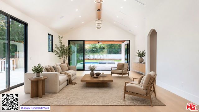 23346 Calvert Street, Los Angeles, CA 91367