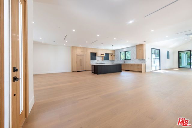 23346 Calvert Street, Los Angeles, CA 91367