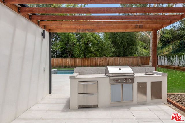 23346 Calvert Street, Los Angeles, CA 91367
