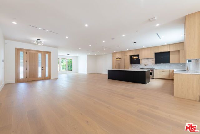 23346 Calvert Street, Los Angeles, CA 91367