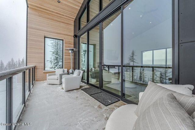 304 Blizzard Dr, Sandpoint, ID 83864