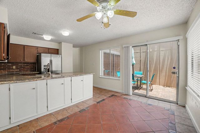 11625 Lakeside Park Drive, Houston, TX 77707