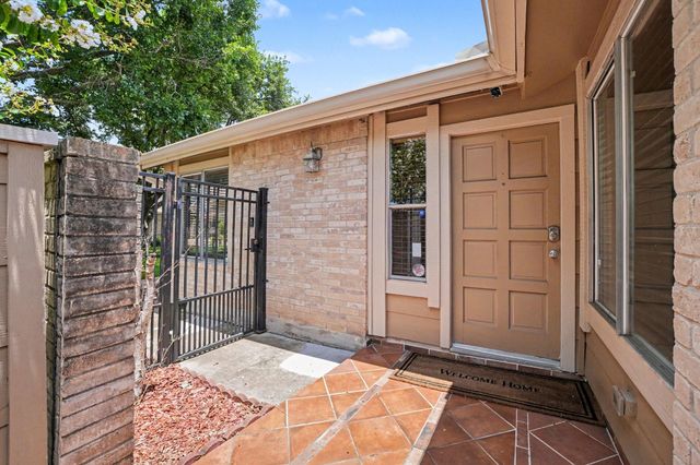 11625 Lakeside Park Drive, Houston, TX 77707