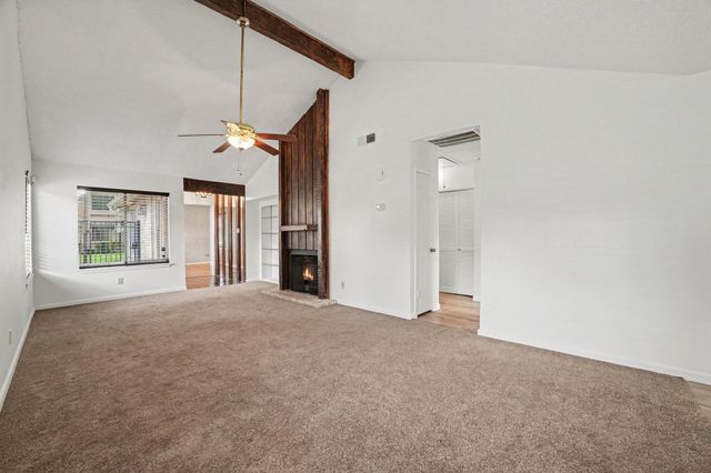 11625 Lakeside Park Drive, Houston, TX 77707