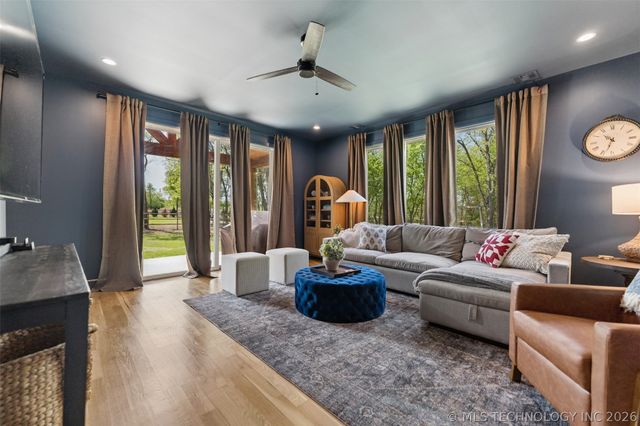 6320 N Blue Sage Drive, Owasso, OK 74055