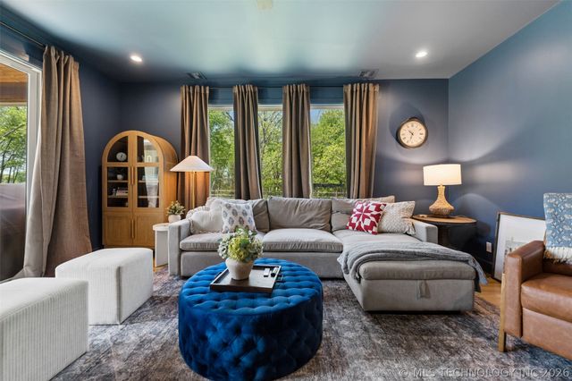 6320 N Blue Sage Drive, Owasso, OK 74055