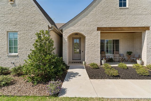 6320 N Blue Sage Drive, Owasso, OK 74055