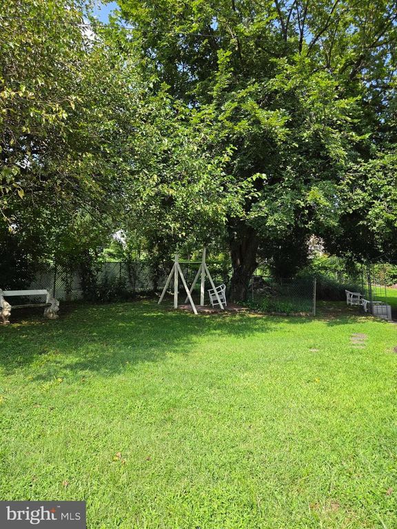 2064 VALLEY RD, HUNTINGDON VALLEY, PA 19006 — photo 4