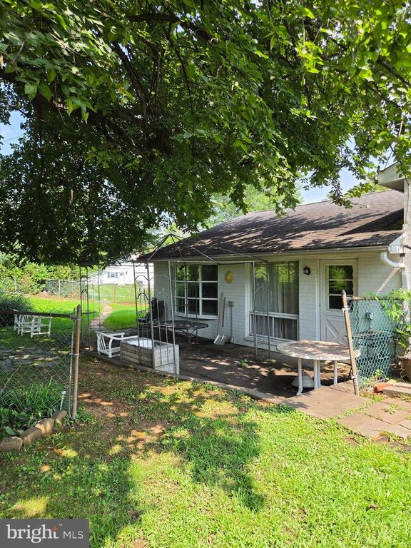 2064 VALLEY RD, HUNTINGDON VALLEY, PA 19006 — photo 5